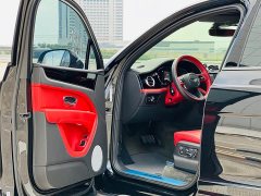 Bentley Bentayga 4.0T V8 Long Wheelbase - ფოტო 4