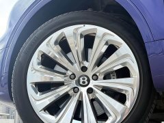 Bentley Bentayga 4.0T V8 Long Wheelbase Elegance Edition - ფოტო 15