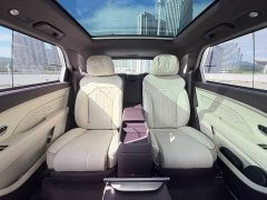 Bentley Bentayga 4.0T V8 Long Wheelbase Elegance Edition - ფოტო 9