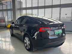 Tesla Model Y Long Range All-Wheel Drive - ფოტო 14