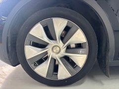 Tesla Model Y Long Range All-Wheel Drive - ფოტო 16