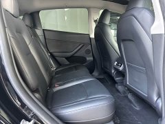 Tesla Model Y Long Range All-Wheel Drive - ფოტო 6