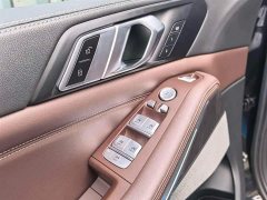 BMW X5 xDrive 30Li Luxury M Sport Package - ფოტო 11