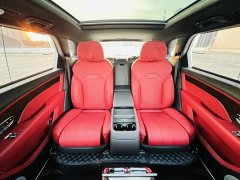 Bentley Bentayga 4.0T V8 Long Wheelbase Elegance Edition - ფოტო 11