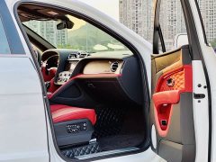Bentley Bentayga 4.0T V8 Long Wheelbase Elegance Edition - ფოტო 7