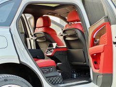 Bentley Bentayga 4.0T V8 Long Wheelbase Elegance Edition - ფოტო 8