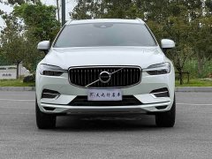 Volvo XC60 T5 AWD Smart Remote Luxury Edition - ფოტო 2