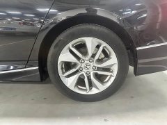 Honda Accord 2018 260TURBO Luxury National V - ფოტო 12
