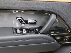 Land Rover Range Rover Sport 400PS Dynamic SE - ფოტო 11
