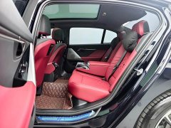BMW 5 Series Facelift 530Li Premier M Sport Package - ფოტო 17