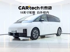 Li Auto MEGA Ultra Smart Refresh Edition - ფოტო 1