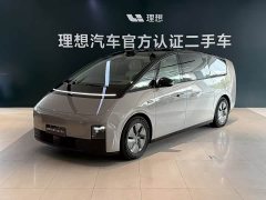 Li Auto Li Xiang MEGA Ultra - ფოტო 1