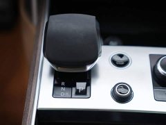 Land Rover Range Rover Facelift 3.0 L6 400PS Extended Wheelbase Prestige Edition - ფოტო 10