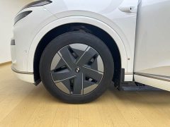 Nio Lerado L90 Max Six-Seater - ფოტო 5