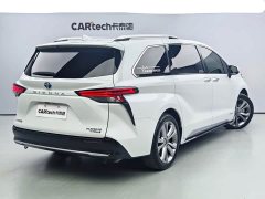 Toyota Sienna 2023 2.5L Hybrid Platinum Edition - ფოტო 9