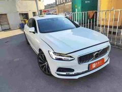 Volvo S90 B5 Intelligent Elegance Luxury Edition - ფოტო 2