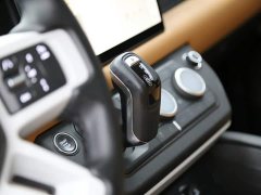 Land Rover Defender 110 3.0T P400 Dark Edition - ფოტო 15