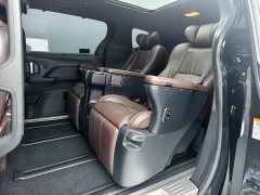Toyota Sienna 2021 2.5L Hybrid Platinum Edition - ფოტო 18