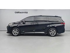 Toyota Sienna 2021 2.5L Hybrid Platinum Edition - ფოტო 3