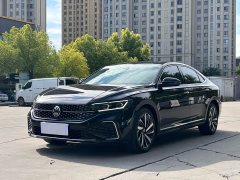 Volkswagen Passat 330TSI Starry Sky Luxury Edition - ფოტო 1