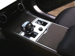 Land Rover Range Rover 2023 3.0L V6 400PS Grand Jubilee Extended Wheelbase - ფოტო 15