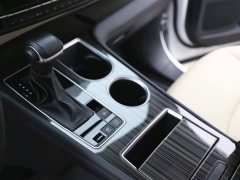 Toyota Gravia 2022 2.5L Hybrid Premium Edition - ფოტო 14