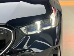 BMW 5 Series 530Li Luxury M Sport Package - ფოტო 17