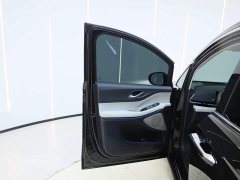 Voyah Lantu Dreamchaser PHEV AWD Flagship Kunpeng Edition - ფოტო 17
