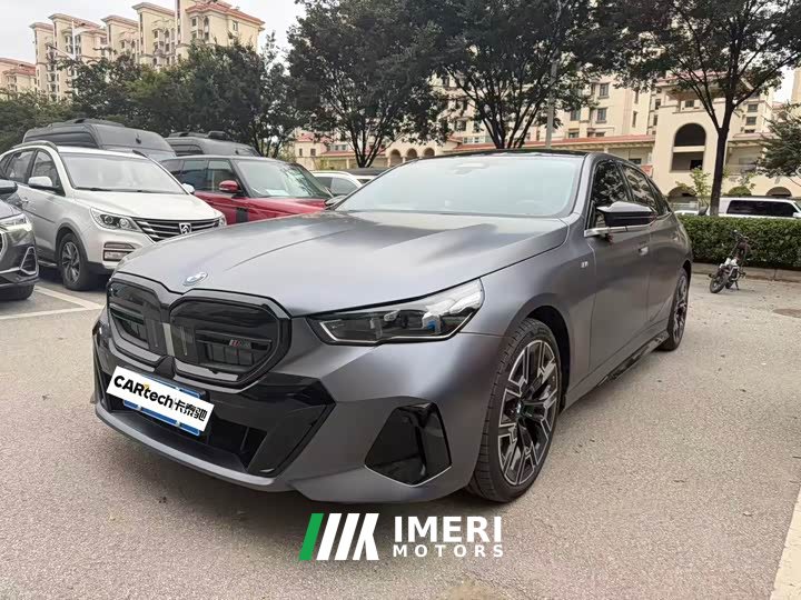 BMW 5 Series 530Li Luxury M Sport Package - ავტომობილი ჩინეთიდან