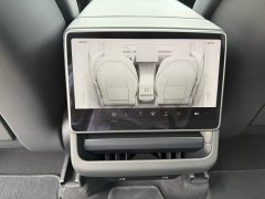 Tesla Model Y Long Range All-Wheel Drive - ფოტო 10