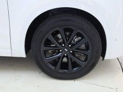 Li Auto ONE Extended Range 6-Seater - ფოტო 14
