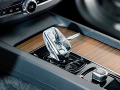 Volvo XC60 2025 B5 AWD Smart Remote Luxury Edition - ფოტო 14