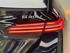 BMW 5 Series 530Li Premier M Sport Package - ფოტო 18