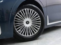 Voyah Lantu Dreamchaser PHEV AWD Flagship Kunpeng Edition - ფოტო 3