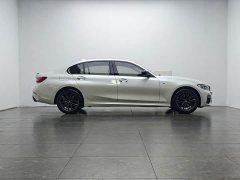 BMW 3 Series 330Li xDrive M Sport Night Edition Package - ფოტო 10