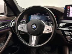 BMW 5 Series 530Li Luxury M Sport Package - ფოტო 12