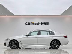BMW 5 Series 530Li Luxury M Sport Package - ფოტო 2