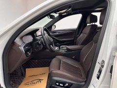 BMW 5 Series 530Li Luxury M Sport Package - ფოტო 8