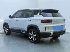 Geely ICON 2025 Linglong 1.5TD Ruyi Edition - ფოტო 3