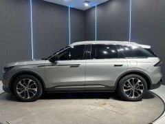 Lincoln Navigator 2.0T AWD Prestige - ფოტო 4