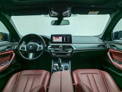 BMW 5 Series 530Li Premier M Sport Package - ფოტო 4