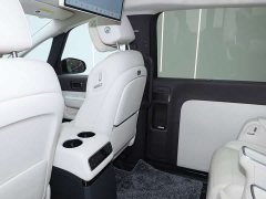 Li Auto Li Xiang MEGA Ultra - ფოტო 10