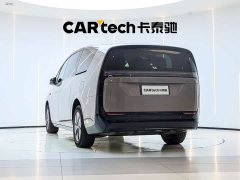 Li Auto Li Xiang MEGA Ultra - ფოტო 5