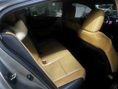 Lexus ES 300h Premium Edition - ფოტო 3