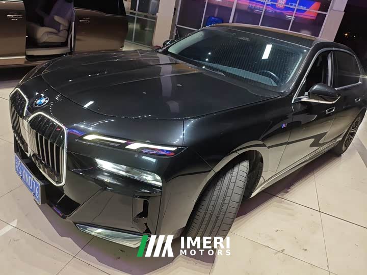 BMW 7 Series 735Li M Sport Package - ავტომობილი ჩინეთიდან