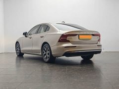Volvo S60 B4 Smart Luxury Edition - ფოტო 4