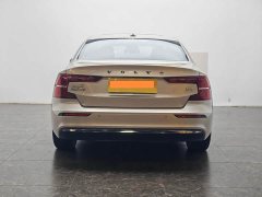 Volvo S60 B4 Smart Luxury Edition - ფოტო 6