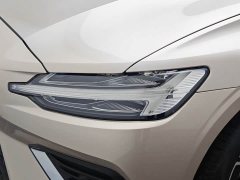Volvo S60 B4 Smart Luxury Edition - ფოტო 8