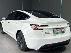 Tesla Model 3 Long Range All-Wheel Drive - ფოტო 8