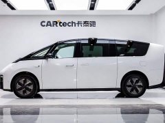 Li Auto MEGA Ultra Smart Refresh Edition - ფოტო 4